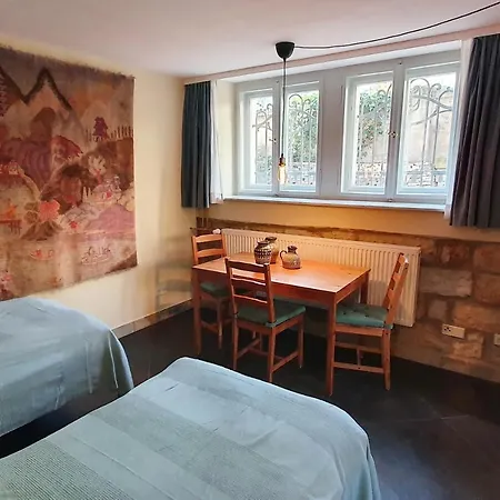 Haniel Frieda Apartment *